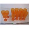 Image 1 : (11) pieces of orange plasticware