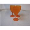 Image 2 : (11) pieces of orange plasticware