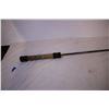 Image 2 : Vintage Shakespeare Ultra Light Fishing Rod-Made in Canada