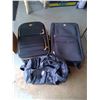 Image 1 : 2 suitcases & one luggage bag