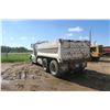 Image 7 : Peterbilt 377 Tandem Gravel Truck - VIN:1XPCD29X4LD289439 - Runs & Drives - ODO: 408303KM - Cummins 