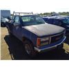 Image 2 : 1998 GMC K/V 2500 REG CAB 4WD DIESEL VIN: 1GTGK24F9WE543684 (Runs and Drives)