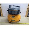 Image 3 : Yellow Bostitch Air Compressor - 150 Psi, 6 Gal, 2.6 SCFM