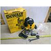 Image 1 : Heavy Duty 2HP DeWalt Electronic Plunger Router