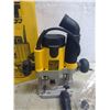 Image 3 : Heavy Duty 2HP DeWalt Electronic Plunger Router