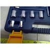 Image 2 : Mastercraft 1/4" & 3/8" Socket Set