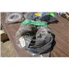 Image 5 : Box of Assorted Loom for Wire, Poly Hose, Etc.