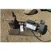Image 2 : 2.5HP Electric Motor/Pump & Cast Pump