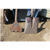 Image 3 : 2 Antique Shovels