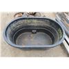 Image 3 : Rubber Trough - 32x48x20"