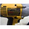 Image 2 : Dewalt 18v Cordless Impact Driver w/ Charger and 2 Batteries