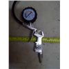 Image 2 : Tire Pressure Gauge - Air Compressor Attachment