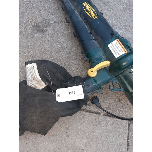 Corded Yardworks Leaf Blower (works)