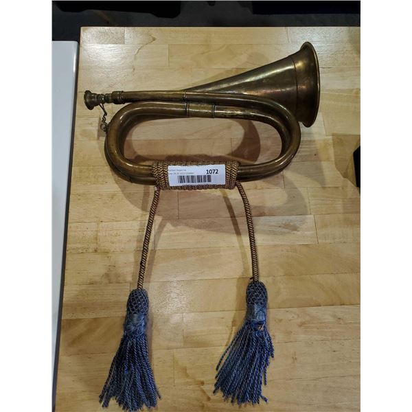 Antique Brass Military War Bugle with Removable Mouth Piece
