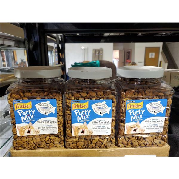 Friskies Party Mix with Real Ocean Whitefish Cat Treats 3X 454g