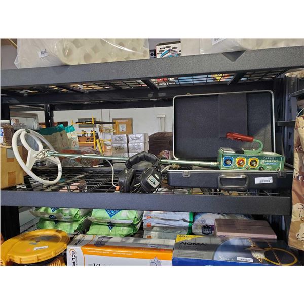 Vintage 1960's Garrett Master Hunter Deepseeker ADS 6 Metal Detector with Hard Shell Case