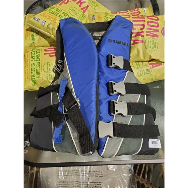Yamaha Life Jacket Size: Adult Universal