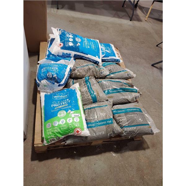 Pallet Lot -Pea Gravel 16x8Kg - Windsor Water Softener Salt 5X18.1Kg