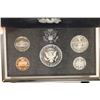 Image 2 : 1996 US SILVER PREMIER PROOF SET (WITH BOX) AND