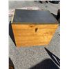 Image 3 : Horse tack box