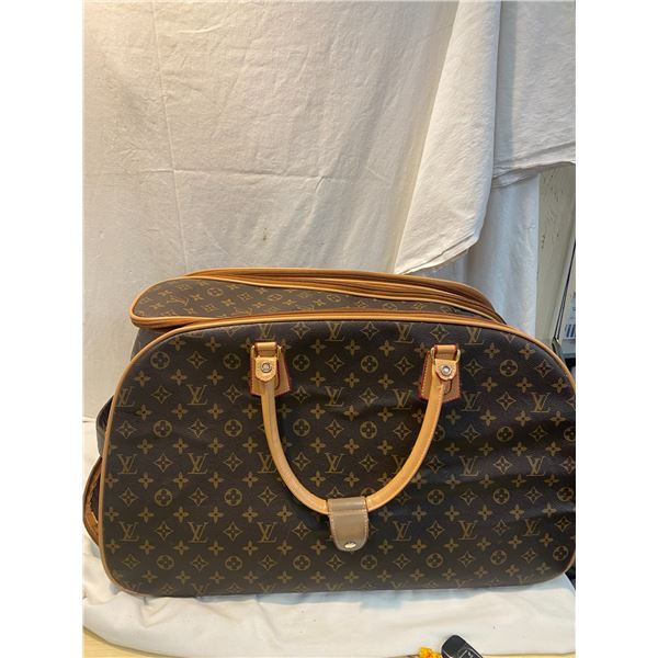 Duffle bag Louis Vuitton