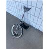Image 1 : Unicycle