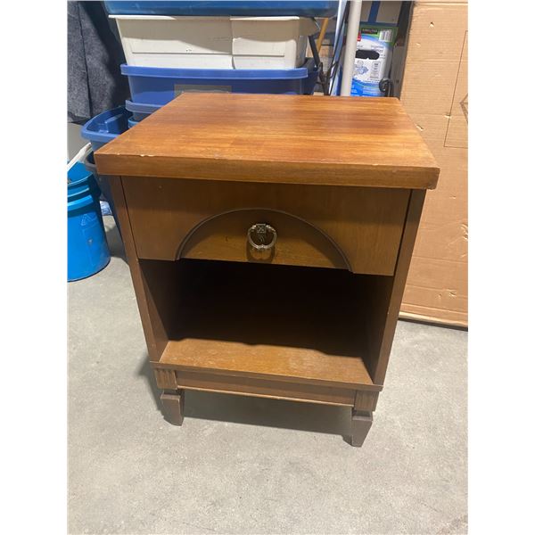 End table