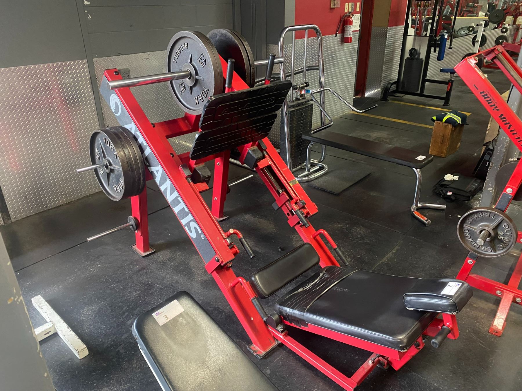 ATLANTIS COMMERCIAL FREE WEIGHT INVERTED LEG PRESS MACHINE WITH 12 ...