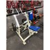 Image 2 : HAMMER STRENGTH COMMERCIAL FREE WEIGHT ROW MACHINE WITH PAIR OF 100LBS PLATES