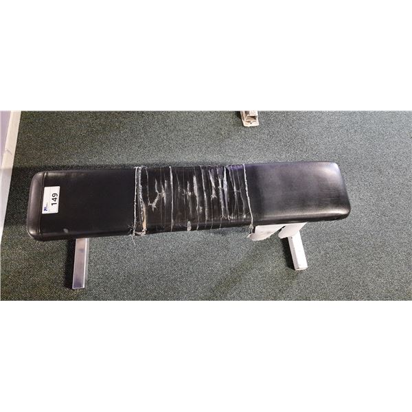 COMMERCIAL FREE WEIGHT BENCH