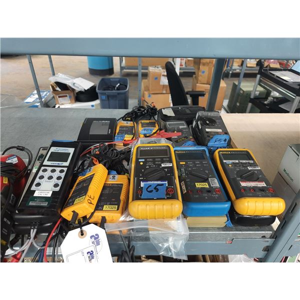 LOT OF ASSORTED VWR TRACEABLE HYGROMETER, TRUE RMS DIGITAL MULTIMETER, AND FLUKE I3000S FLEX AC