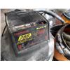 Image 2 : 4 ASSORTED HEAVY DUTY VACUUM CLEANER : CRAFTSMAN 113.290450C, SHOP VAC 92L650C, ELEGANCE KENMORE