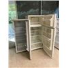 Image 2 : LOT OF 4 ASSORTED WHITE REFRIGERATORS