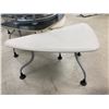 Image 2 : 14 ASSORTED MOBILE ADJUSTABLE WORK TABLES