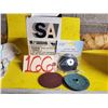 Image 1 : Box of Standard Abrasive Socatt Soft-Edge Quick Change Disc 3" Gr.180 with Mandrel