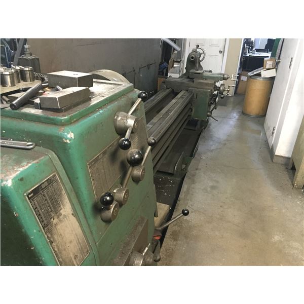 Tour Meuser / Moteur 5HP 575 V neuf / 103’’ entre les centres