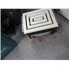 Image 1 : hotte BROAN - cage ecureuil