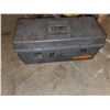 Image 2 : Box with contain