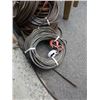 Image 2 : LOT OF WIRE CABLE AND HOOKS