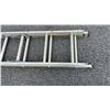 Image 2 : 10 RUNG ALUMINUM EXTANDABLE LADDER