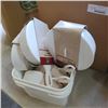 Image 2 : LOT OF 600 NEW PAPER CUPS, KITCHEN APPLIENCES, MICROWAVE PANS, BOOKS AND MUGS