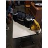 Image 1 : KOSS RADIO AND ELECTRIC LEAF BLOWER