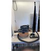 Image 1 : RIDGID 4 GALLON AND KENMORE STRATUS 18V VACUUM BOTH WORKING