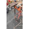Image 2 : 5 SHOP STANDS