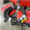 Image 3 : 2 ROLLING GAS LIFT CHAIRS WITH 2 GARDEN HOSES AND SPRAYER