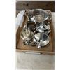 Image 2 : 6  SILVER PIECES WITH BOX OF COLLECTIBLES AND ART GLASS BOWL