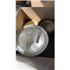 Image 2 : 3 CROCK POTS WITH VINTAGE JUICER