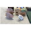 Image 2 : LOT OF COLLECTIBLES FIGURES, LIDDED JEWELRY BOX, DECORATIVE BIRD CAGE, PLACEMATS, TEALIGHT STAND