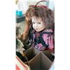 Image 8 : 4 COLLECTIBLE PORCELAIN DOLLS AND METAL DOLL DAY BED