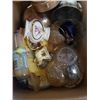 Image 2 : BOX OF COLLECTIBLES